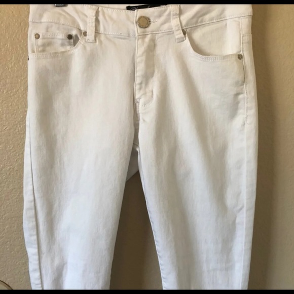 Blue Age JEANS Distressed white - Picture 4 of 10